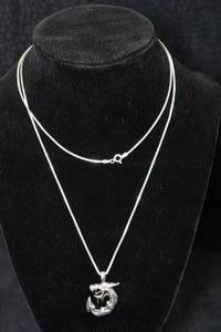 lot 296 image: Sterling Silver Dragon Pendant with Box Link Chain
