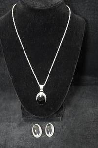 lot 304 image: Sterling Silver Onyx Necklace and Clip-On Earring Set