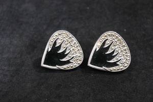 lot 312 image: Onyx Stone Novelty Guitar Pick Earrings
