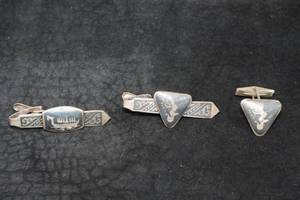 lot 316 image: Sterling Silver Siamese Scrimshaw Clips