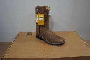 lot 371 image: Smoky Mountain Boots -Youth Size 7