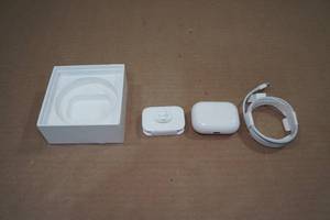lot 375 image: Apple AirPods Pro Earbuds