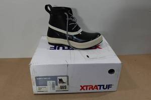 lot 399 image: Xtratuf Womens 6 Legacy Lace Boots -Size 9