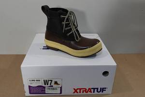 lot 401 image: Xtratuf Womens 6 Legacy Lace Boots -Size 7