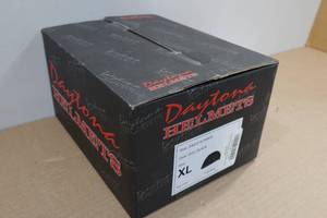 lot 404 image: Daytona DOT Eagle with Snaps Motorcycle Helmet -XL, Matte Black