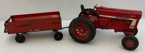116 ERTL International 966 Farmall Hydro Wide Front Farm Tractor & Pressed Steel Wagon