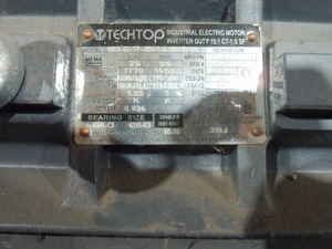 lot 9 image: NEW Tech Top 25 HP 3 Phase Motor