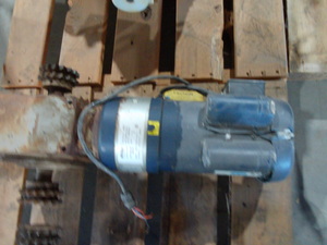 lot 24 image: USE Leeson 2 hp with gear box