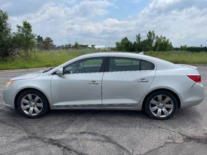 lot 22 image: 2010 Buick LaCrosse CXL - AWD - 1 OWNER
