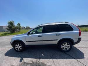 lot 16M image: 2005 Volvo XC90 2.5T - 91,683 MILES