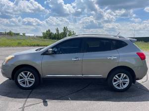 lot 15G image: 2012 Nissan Rogue SV