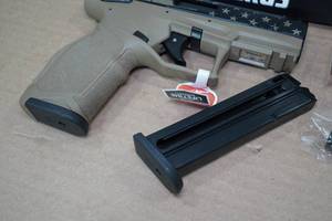 lot 1E image: NEW Taurus TX22 .22 LR Semi-Auto Pistol - American Flag on Slide