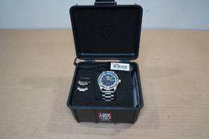 lot 38 image: Luminox Atacama Field Automatic Wristwatch - XL.1904