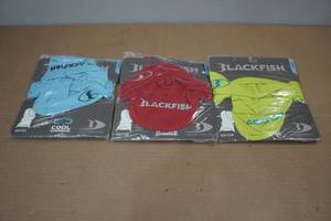lot 41 image: 3 Blackfish Cool Charge Gaiters