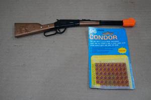 lot 55 image: Lever Action Cowboy Cap Gun