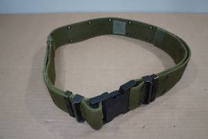 lot 79 image: Large Webbed Fabric Belt