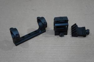lot 88 image: Assorted Optics Mounts