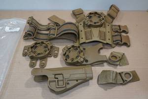 lot 176 image: Blackhawk USMC SERPA Holster System for Beretta Pistol