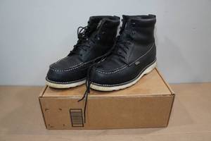 lot 195 image: Irish Setter 845 Work Boots - Mens 12