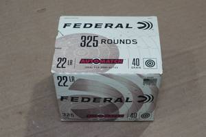 lot 222 image: 325 Federal Automatch .22 LR 40 Gr LRN Ammo