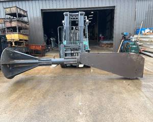 lot 248 image: Crane Mast