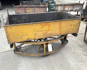 lot 286 image: Parts Cart