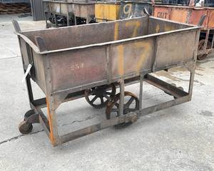 lot 289 image: Parts Cart