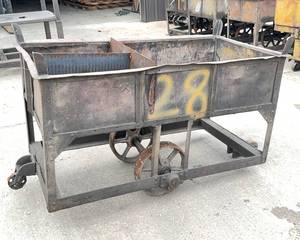 lot 293 image: Parts Cart