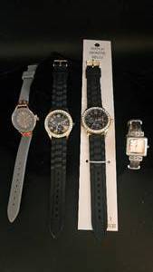 lot 40 image: Collection of Fashion Watches