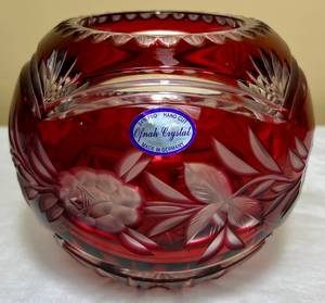 lot 23 image: Lausitzer Germany Cranberry Ruby Lead Crystal Bowl