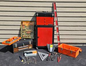 lot 66 image: Hand Tool Bundle with Toolboxes and Rolling Storage