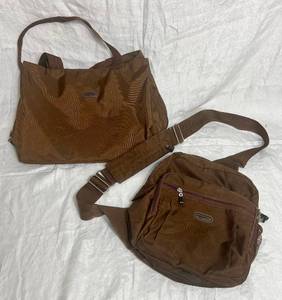 lot 59 image: 2 Piece Brown Baggallini Cross Body Purse and Tote Set