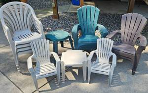 lot 116 image: Collection of Deck Furniture