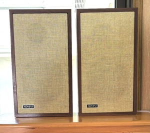 Pair of Advent Speakers