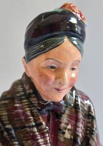 Royal Doulton The Orange Lady HN 1759 Porcelain Figure