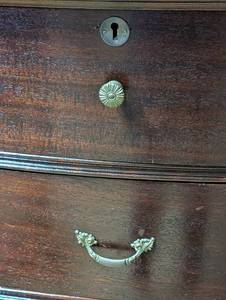 Beautiful Mahogany Wood Dresser