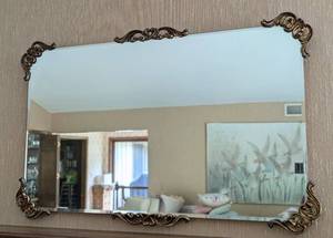 Elegant Vintage Wall Mirror