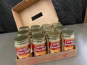 lot 212 image: 2 Back 1.3 - Lot of 12 Heinz HomeStyle Roasted Turkey Gravy 12 oz Jars