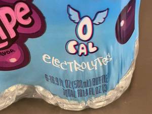 lot 463 image: Splash Blast Acai Grape Flavored Water Beverage - 12 Pack
