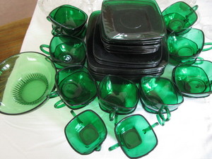 Forest Green Dinnerware