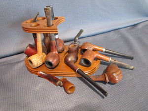 Walnut Pipe Stand & Pipes