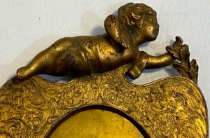 lot 48 image: Antique AMW Art Metal Works Victorian 24K Plated Gold Frame Art Nouveau CUPID
