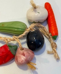 lot 57 image: Decorative Vintage Ceramic Hanging Vegetables on a Rope