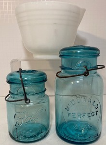 lot 73 image: Vintage Blue Mason (BALL and McDONALD NEW PERFECT SEAL) Jars and White PYREX Mixing Bowl