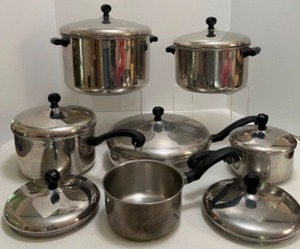 lot 105 image: Vintage FABERWARE Pots & Pans including a Stock Pot Steaming Tray & 2 Extra Covers - 14 Pieces