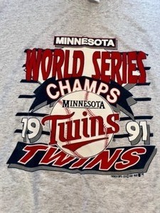 lot 128 image: Vintage Single Stitched Minnesota Twins World Series Champions Tee Shirts XL - XXL