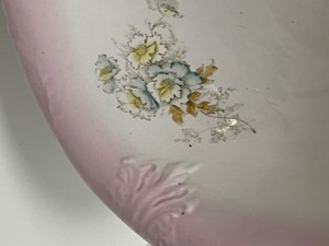 lot 43 image: Antique East PALENSTINE POTTERY Co. Washstand Bowl w Pink Floral Pattern