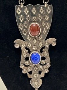lot 178 image: Vintage NYC ACCESSOCRAFT Byzantine Bib Choker Necklace Runway Statement Piece