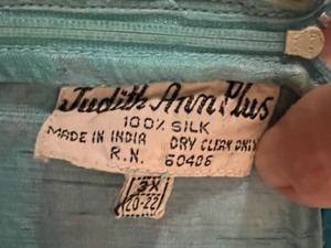 lot 234 image: Vintage JUDITH ANN PLUS Sequinned Turquoise Flapper Style Evening Dress Ladies Sz 2X