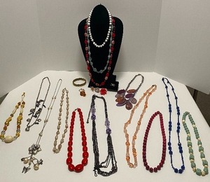 lot 252 image: Vintage Jewelry Lot Including Beaded Necklaces, Cuckoo Clock MOTHER OF PEARL Brooch & More- QTY 21
